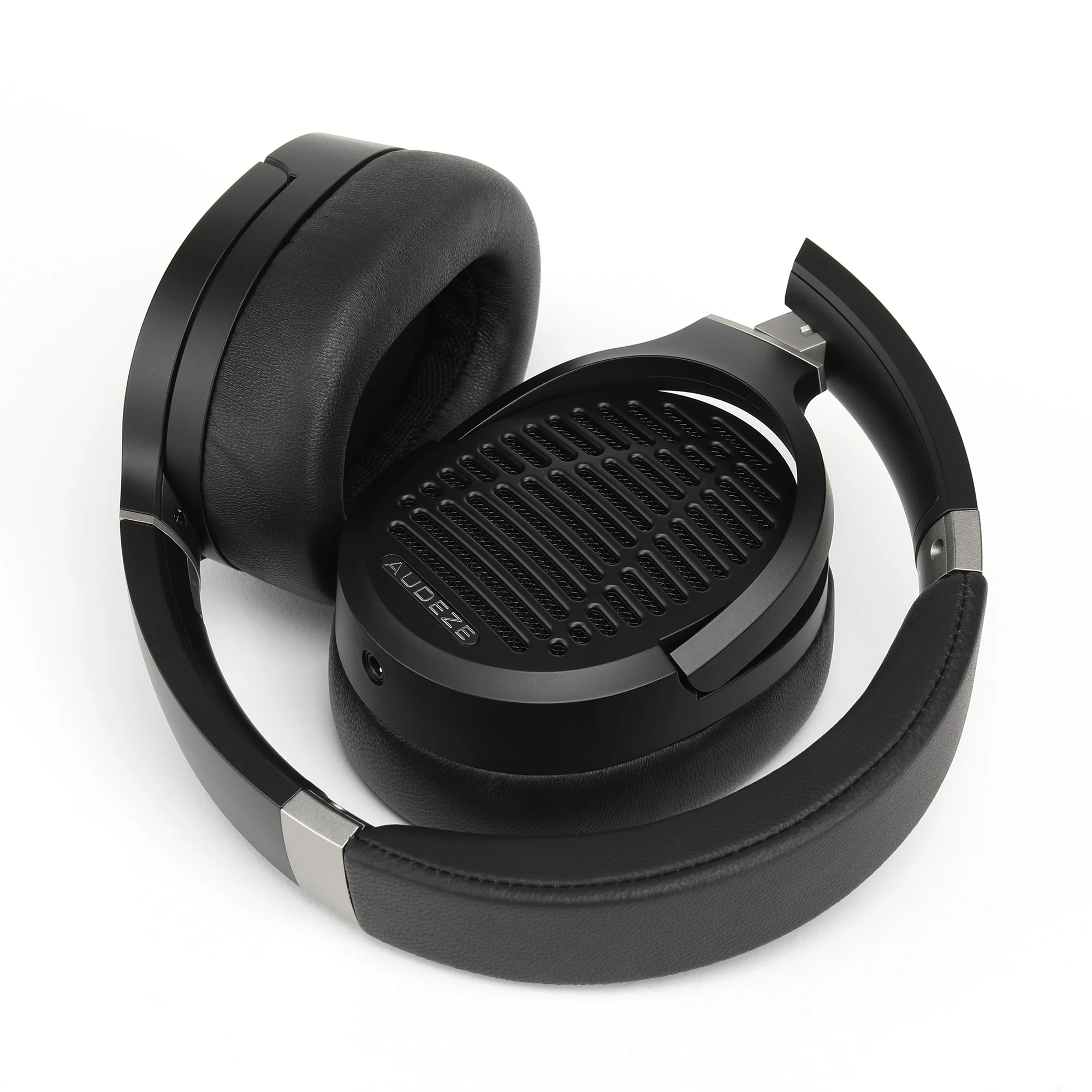 LCD-1 Headphones - Image 3